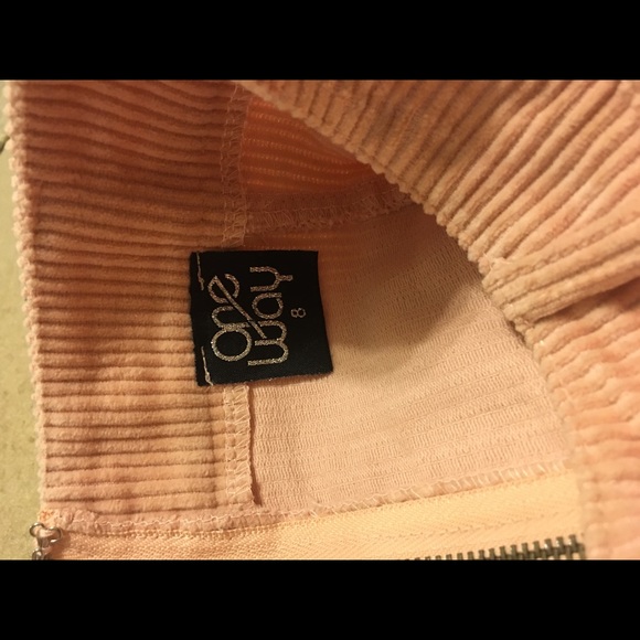 LF light pink skirt - Picture 3 of 3